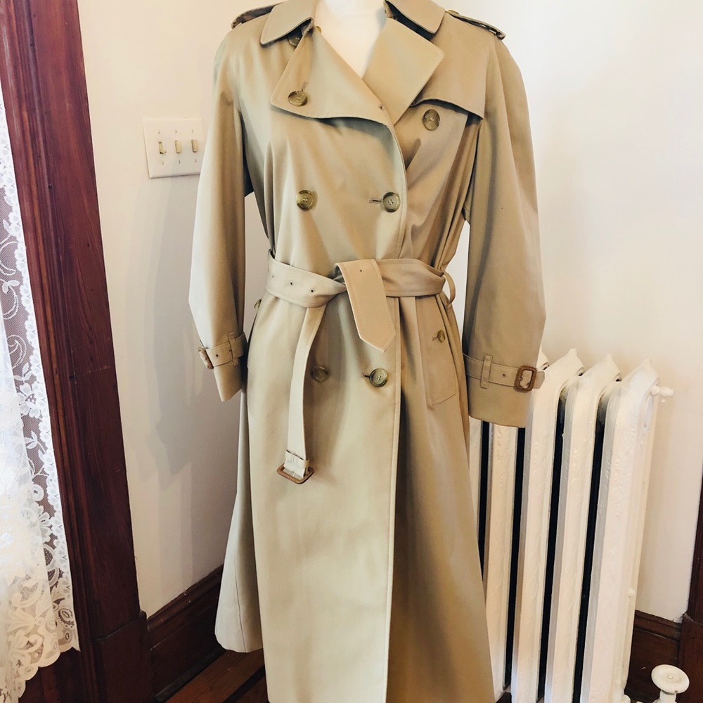 Burberry Beige Trench Coat with Classic Check Lining - Picture 2 of 12